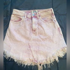 Free People Skirt!! Size 25! Really good condition.
